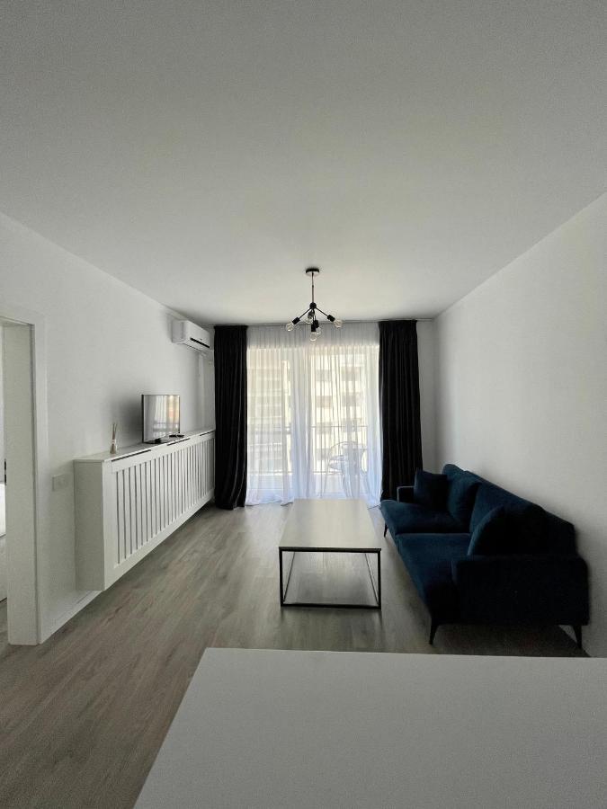 Cozy 1 Bedroom Apartment Oradea Eksteriør billede