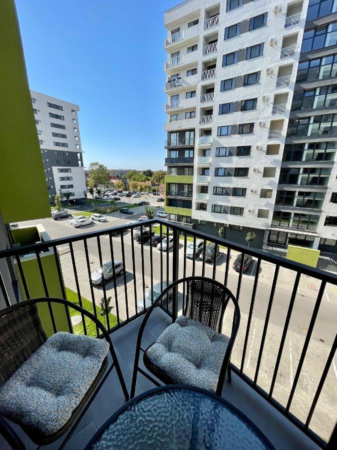 Cozy 1 Bedroom Apartment Oradea Eksteriør billede